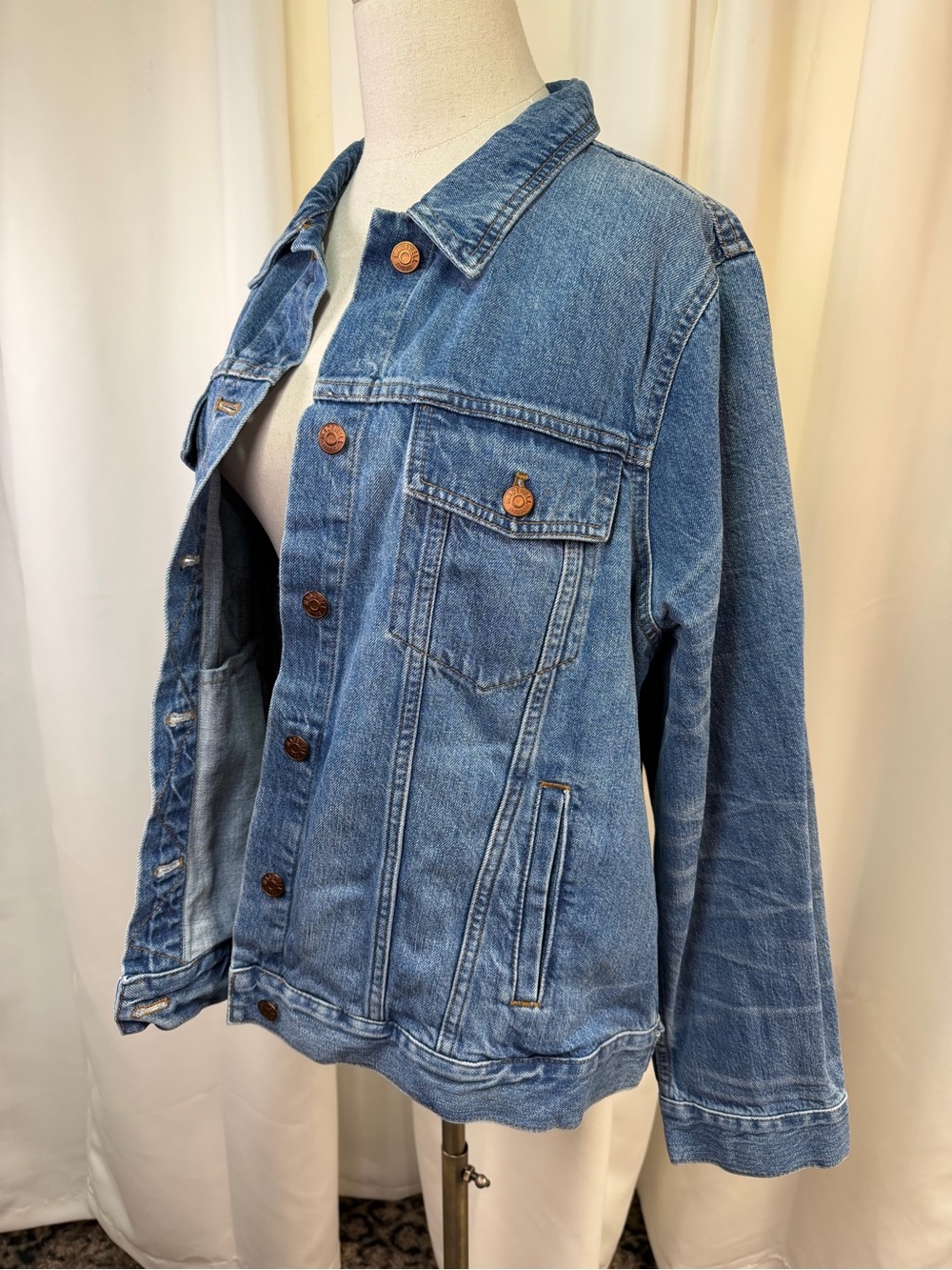 NWT Madewell ‘The Jean Jacket’ in “Pinter” Wash Plus Size 3X ASO Duchess Meghan - Picture 9 of 16